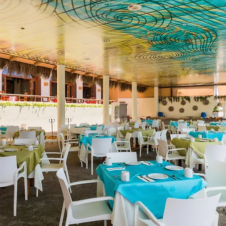 Costa de Oro Beach Hotel-2