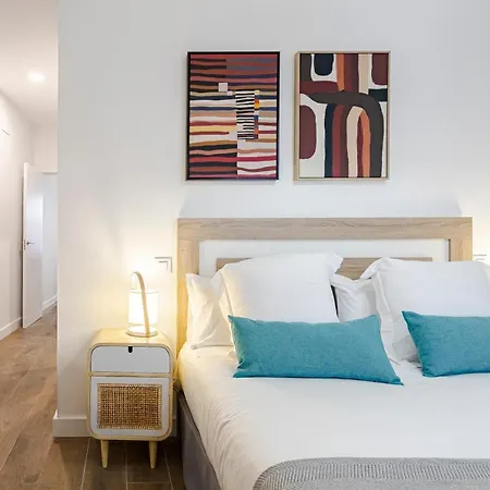 Feelathome Castilla Apartments-3
