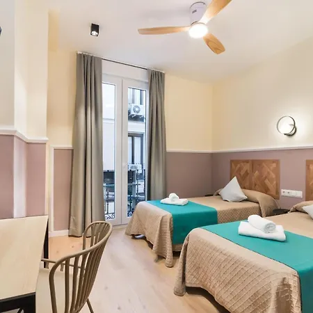 Hostal Evocare Madrid-3
