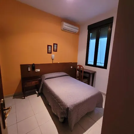 Hostal Pan America-3