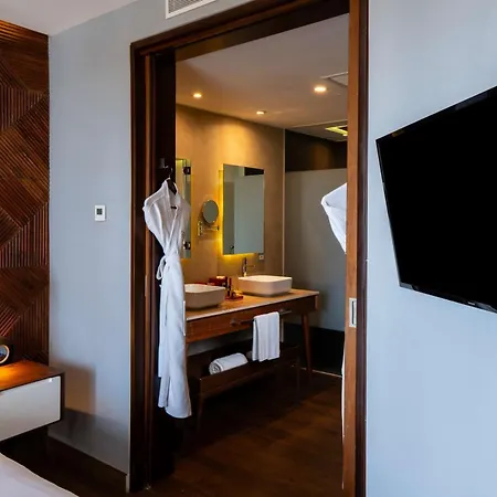 The Fives Downtown Hotel & Residences, Curio Collection By Hilton-3