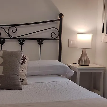 Hostal Bruña Paseo del Prado-3