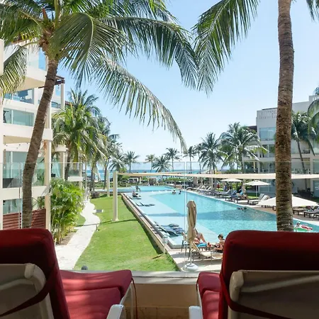 The Elements Oceanfront & Beachside Condo Hotel-3