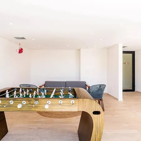 Central Park Lagunas - Luxury Modern Condo With Kitchen-2