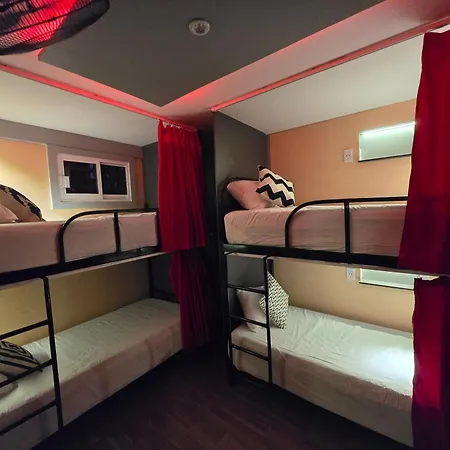 Spartacus Hostel Boutique For Men-2