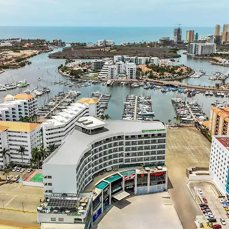 Wyndham Garden Mazatlan Marina-3