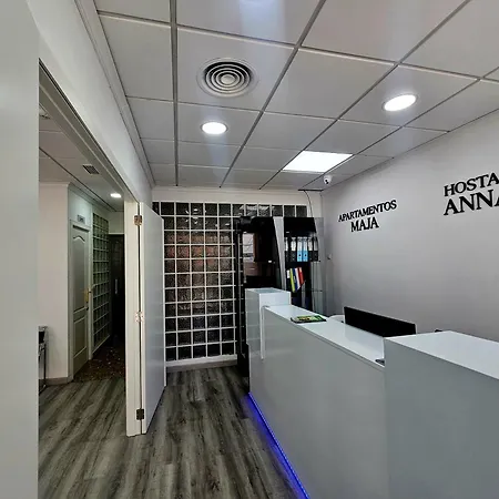 Hostal Anna Benidorm-3