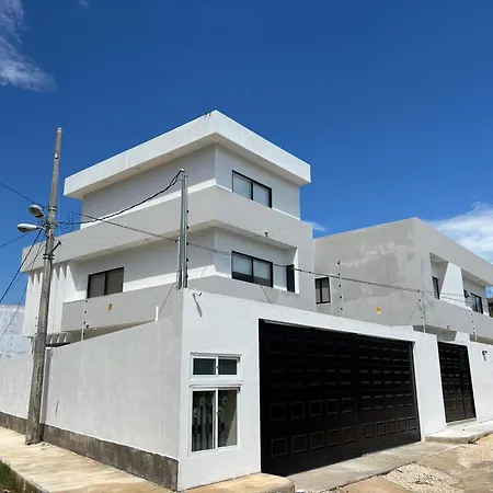 Privada Huayacan-2