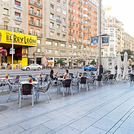 Gran Via 63 Rooms-3