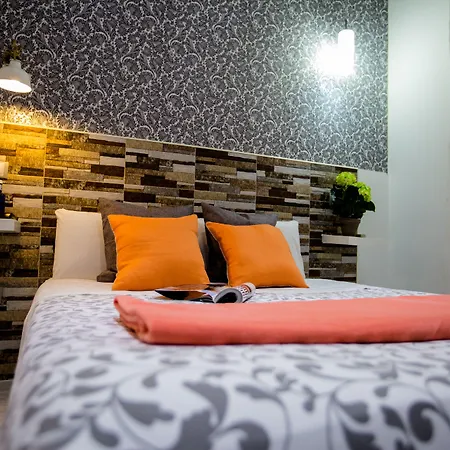 Hostal Adis-2