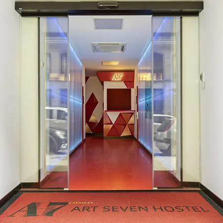 Art Seven Hostel Capsules-2