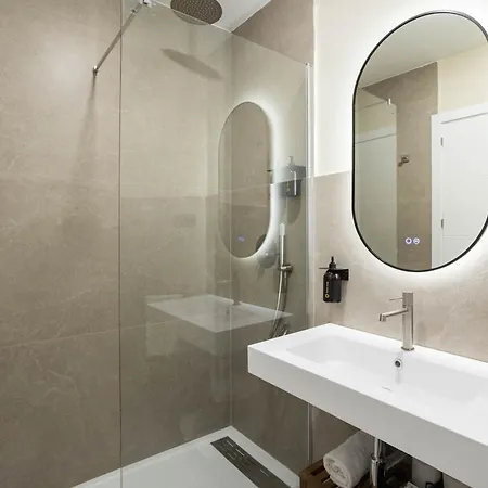 Ola Living Chamartín Studios-3