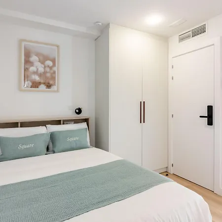 Square Rooms by Charming, cerca del aeropuerto y con un pequeño gimnasio-2