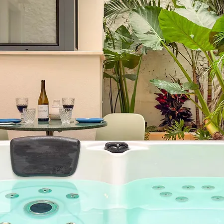 Coeo Frailes Design Apartments-3