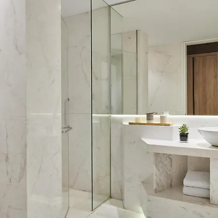 Hyatt Centric Gran Via Madrid-2