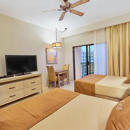 Holiday Inn Club Vacations The Royal Sands All Inclusive-3