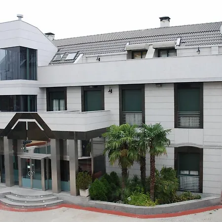 Hostal Los 5 Pinos-3