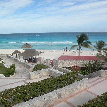 Cancun Beach Aparthotel By Solymar-2