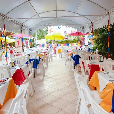 Sands Acapulco Hotel & Bungalows-2