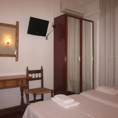 Hostal Esmeralda-2