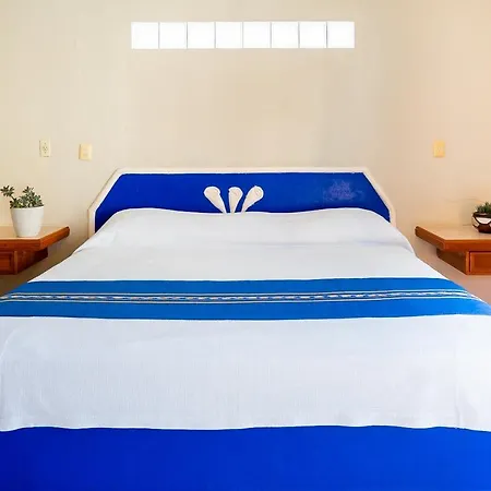 Hotel Yumkiin - Cerca Del Ferry y Terminal ADO-2