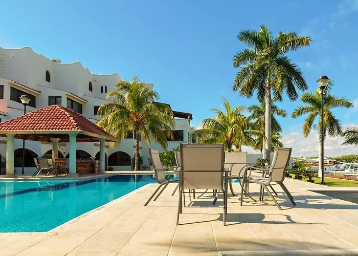 Elegant Lagoon Front Villa By Casa Paraiso Cancún
