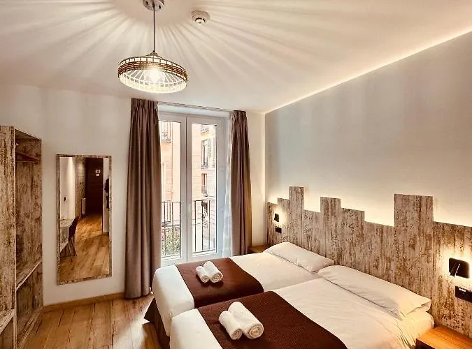 Hostal Anton Martin Madrid