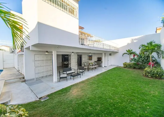 Casa Nicolasa Alberca y Asador Privados. Puerto Vallarta