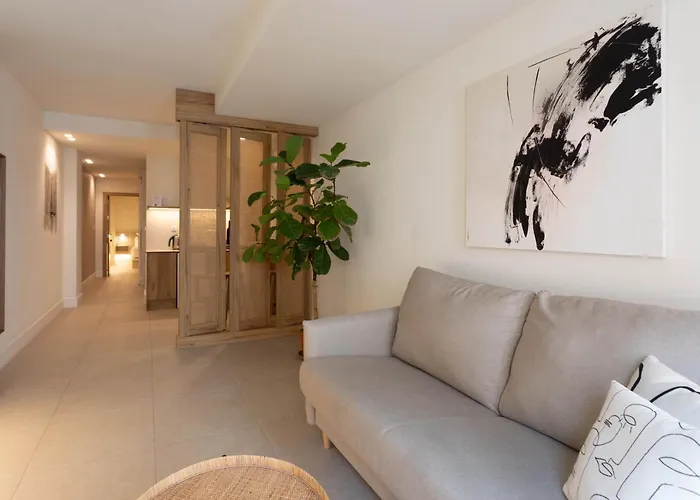 Apartamento Reina Victoria Velázquez Alicante