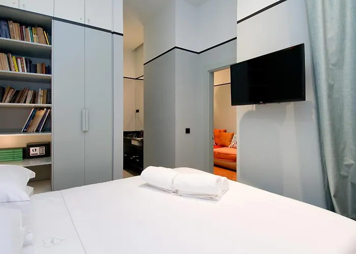AmazINN Collection Madrid Amor de Dios