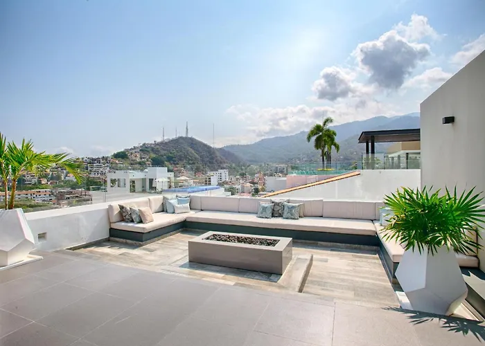 Rooftop Pool, Bar And Gym, Romantic Zone Stay Puerto Vallarta
