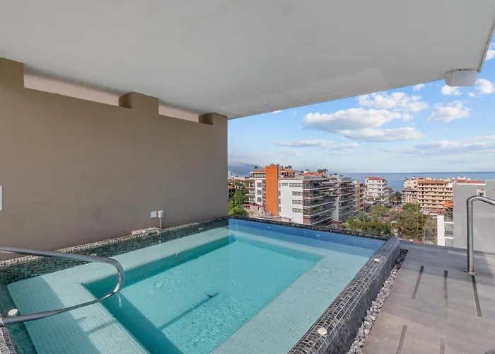Rooftop Pool, Bar And Gym, Romantic Zone Stay Puerto Vallarta