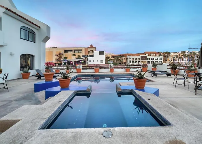 Villa Completely Remodeled 2Bd-2Ba Plaza Bonita Cabo San Lucas