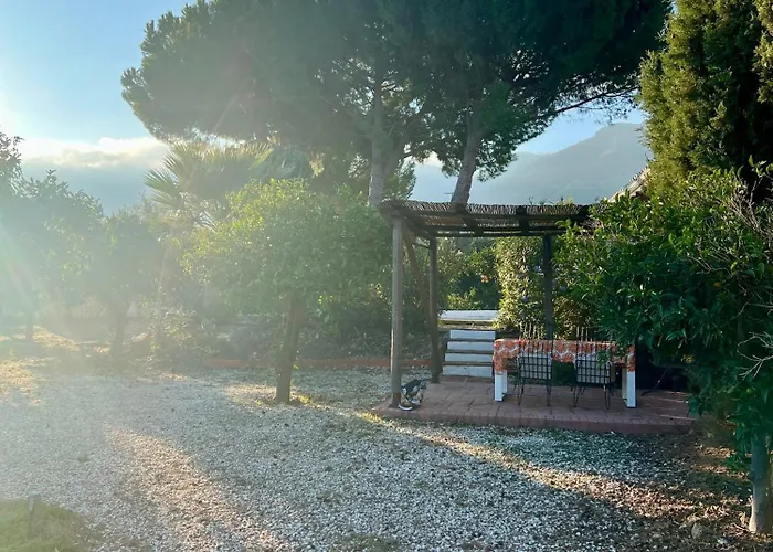 Villa Casa Pipa Alhaurín el Grande - vrijstaande casita met privé zwembad en grote tuin Málaga