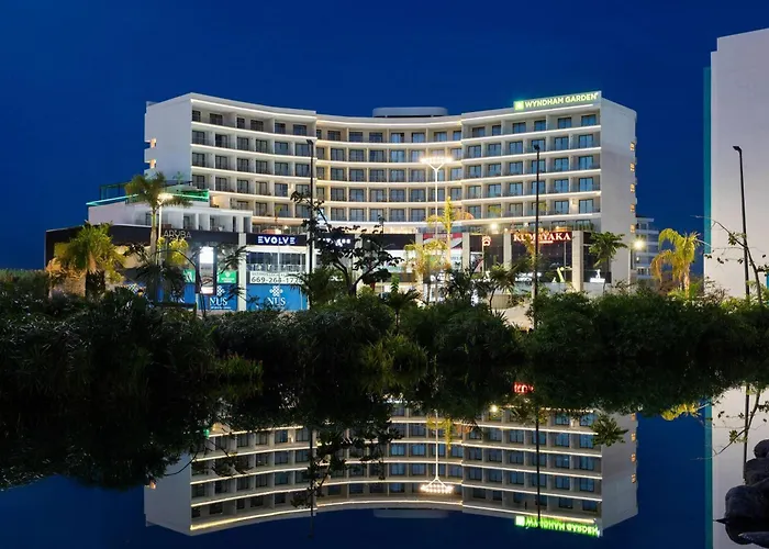 Hotel Wyndham Garden Mazatlan Marina