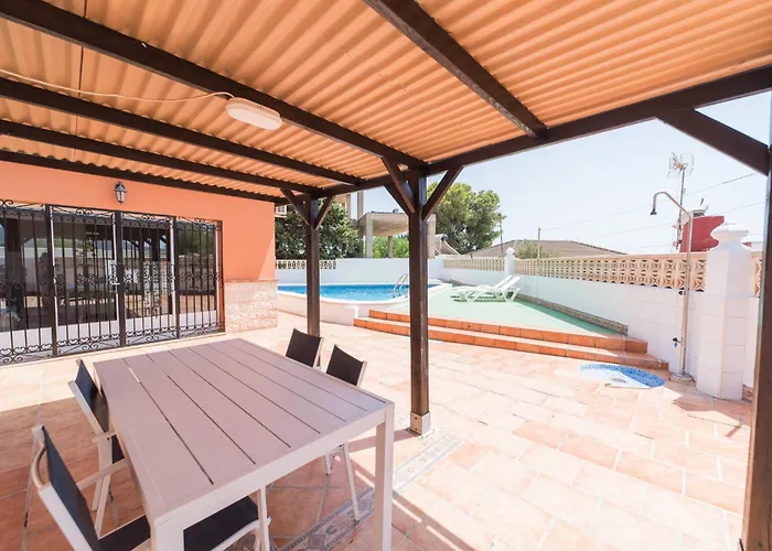 Expoholidys- Chalet privado en Castell del Rey Almería
