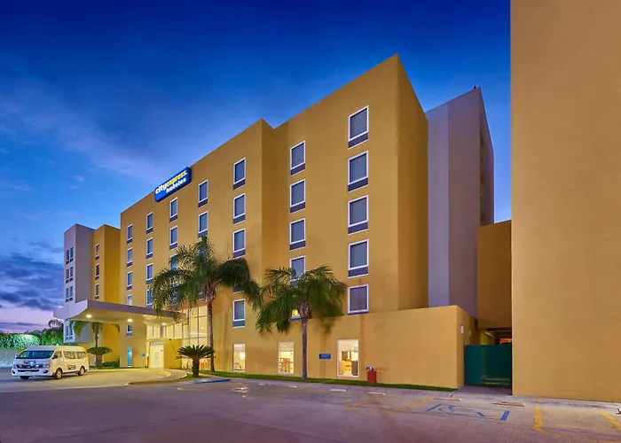 City Express By Marriott Mazatlán