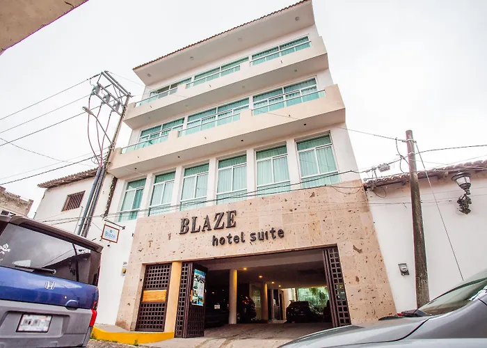 BLAZE Hotel&Suites Puerto Vallarta