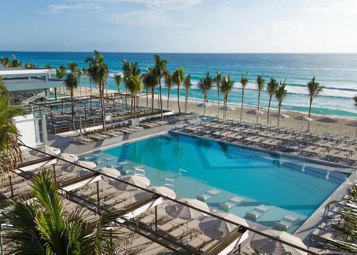 Hotel Riu Ventura Cancún