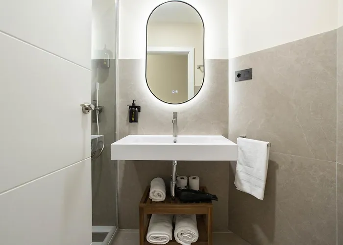 Ola Living Chamartín Studios Madrid