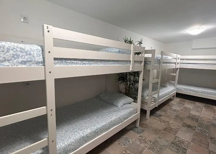 SIMPL hostel Oquendo Madrid
