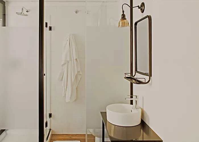 Room Ventura Madrid